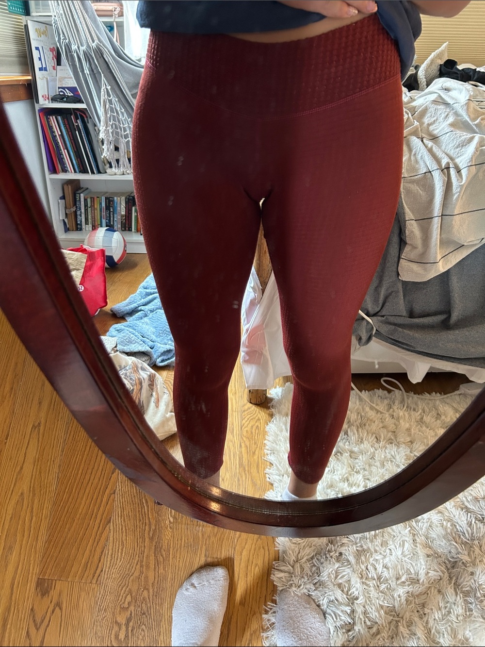 High-Rise Ribbed Leggings in Burgundy